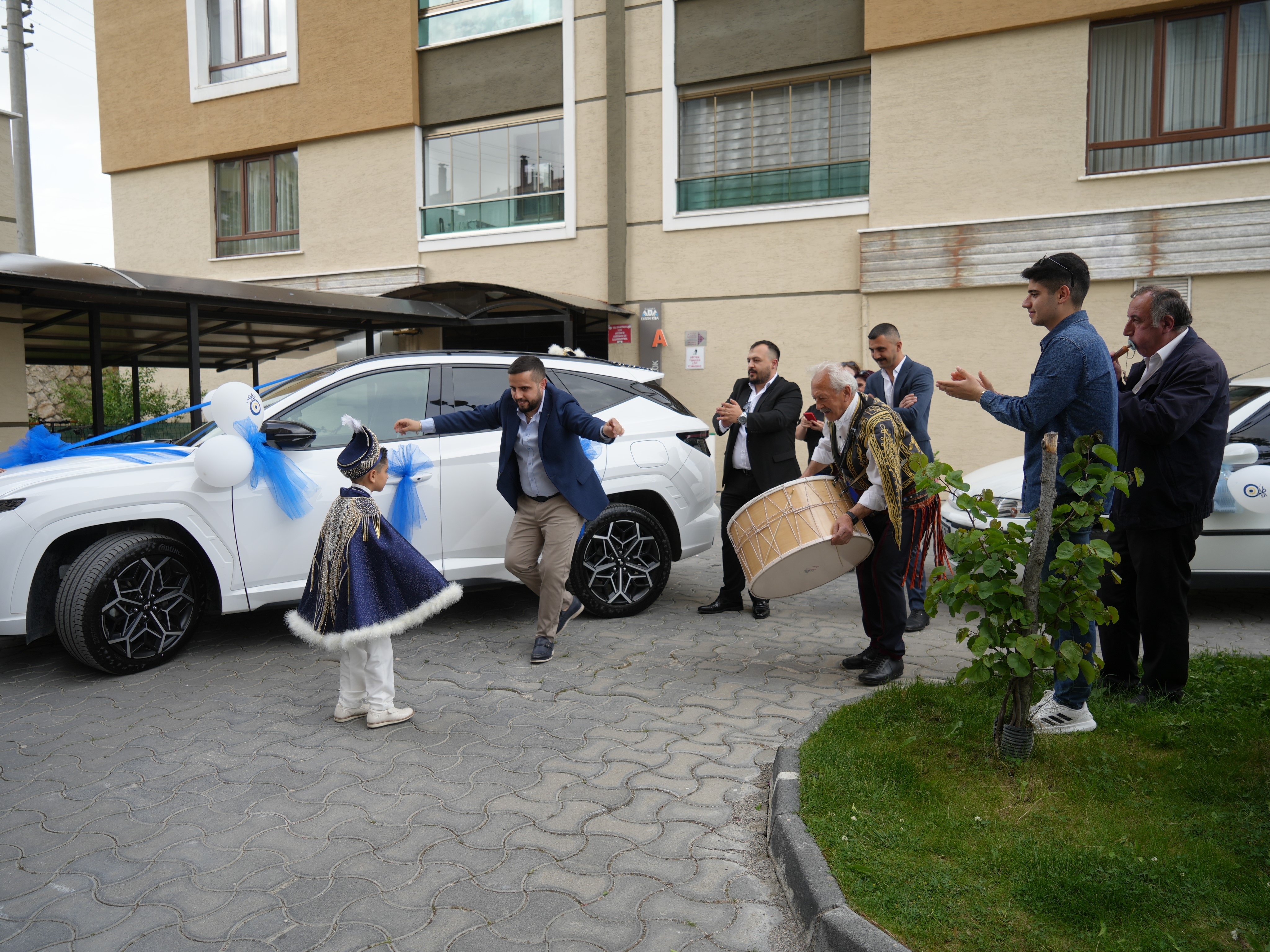 Şehit Oğluna Jandarma Ve Polis Ekiplerinden Konvoy!