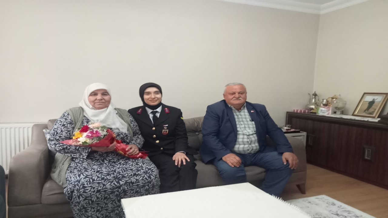 Taşköprü Şehit Anneleri Asker Çiçek (12)