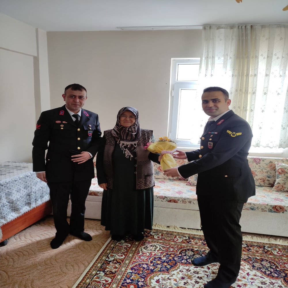 Taşköprü Şehit Anneleri Asker Çiçek (6)