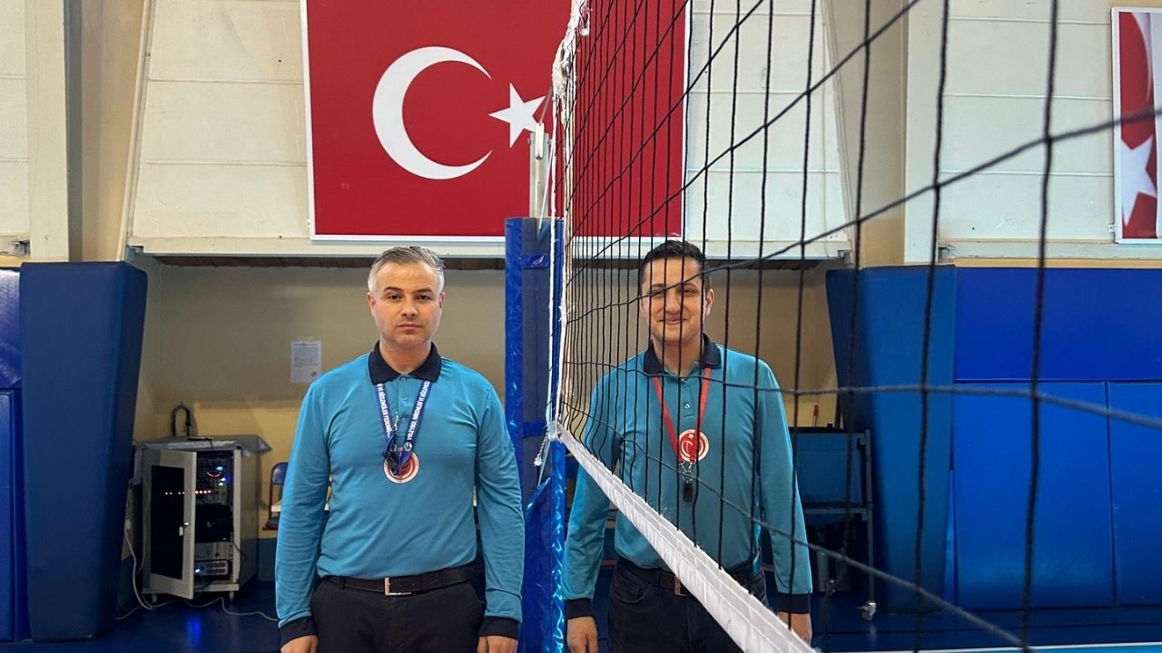 Taşköprü’de 19 Mayıs’a Özel Voleybol Turnuvası Şampiyon Belli Oldu! (3)
