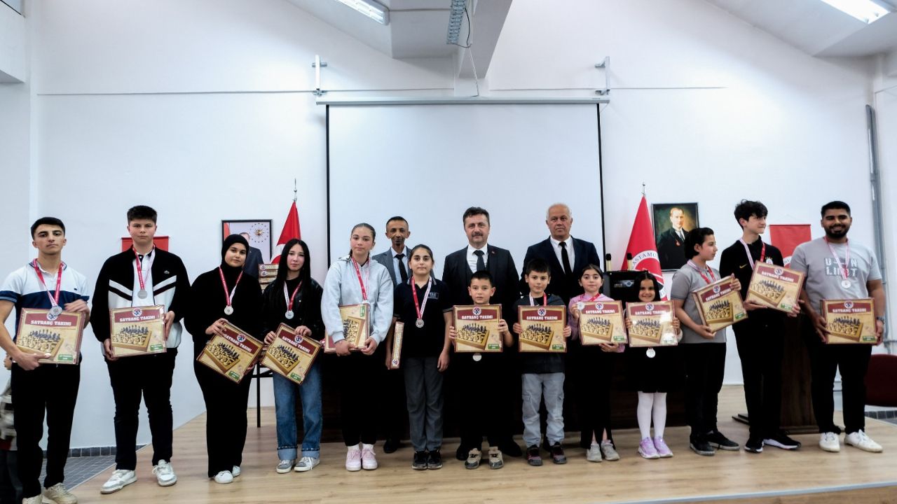 Taşköprü’de Genç Beyinler Satranç Turnuvasında Kıyasıya Yarıştı (6)