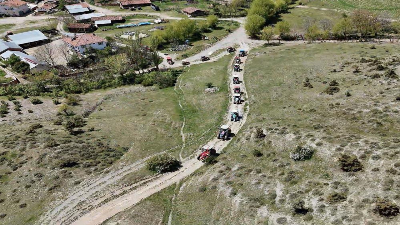Taşköprülü Çiftçi Çiftin Traktör Konvoyu (3)