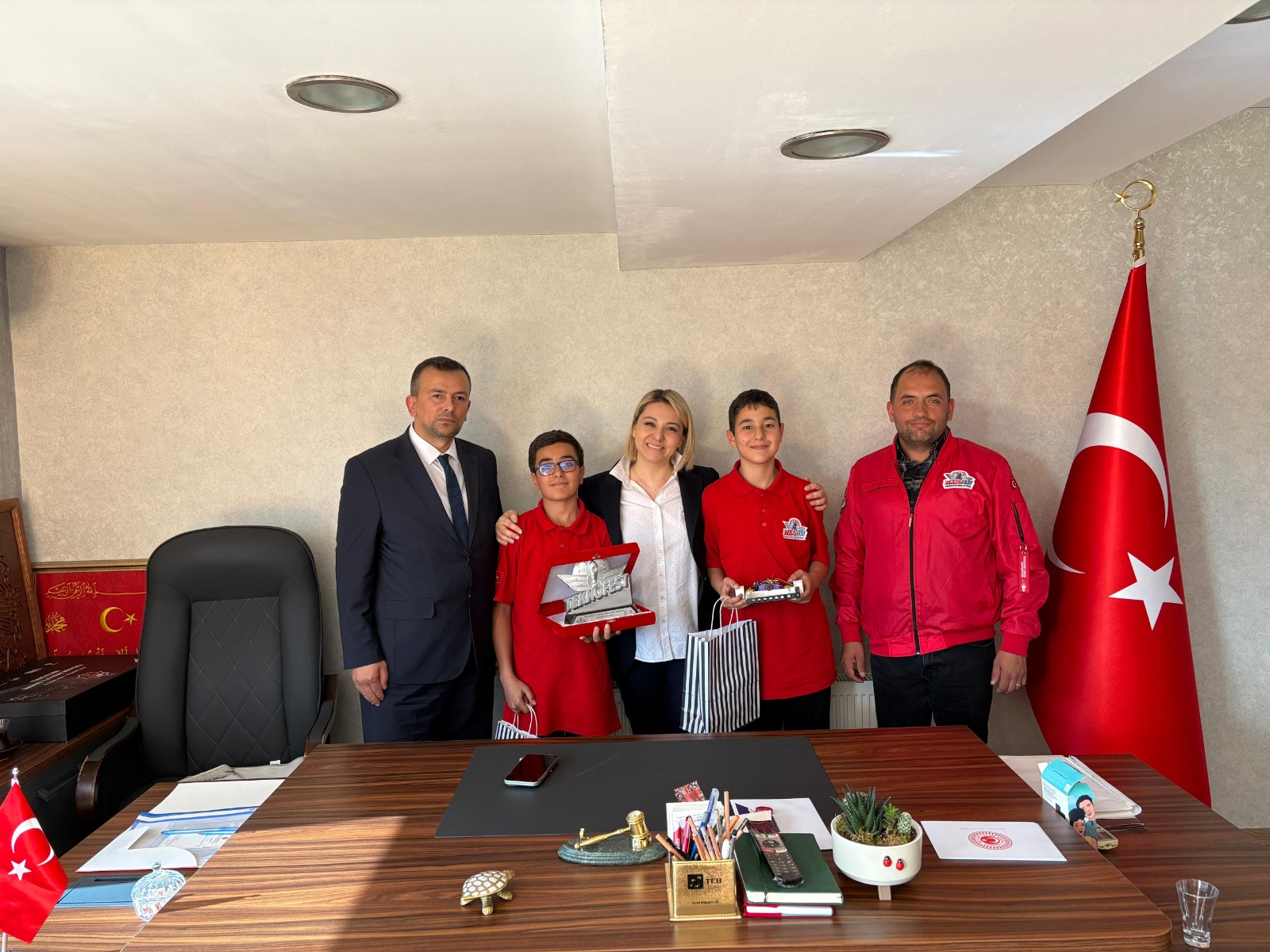 Taşköprü'nün Dünya İkincisi Öğrencileri Milletvekili Ekmekci Ile Buluştu 14