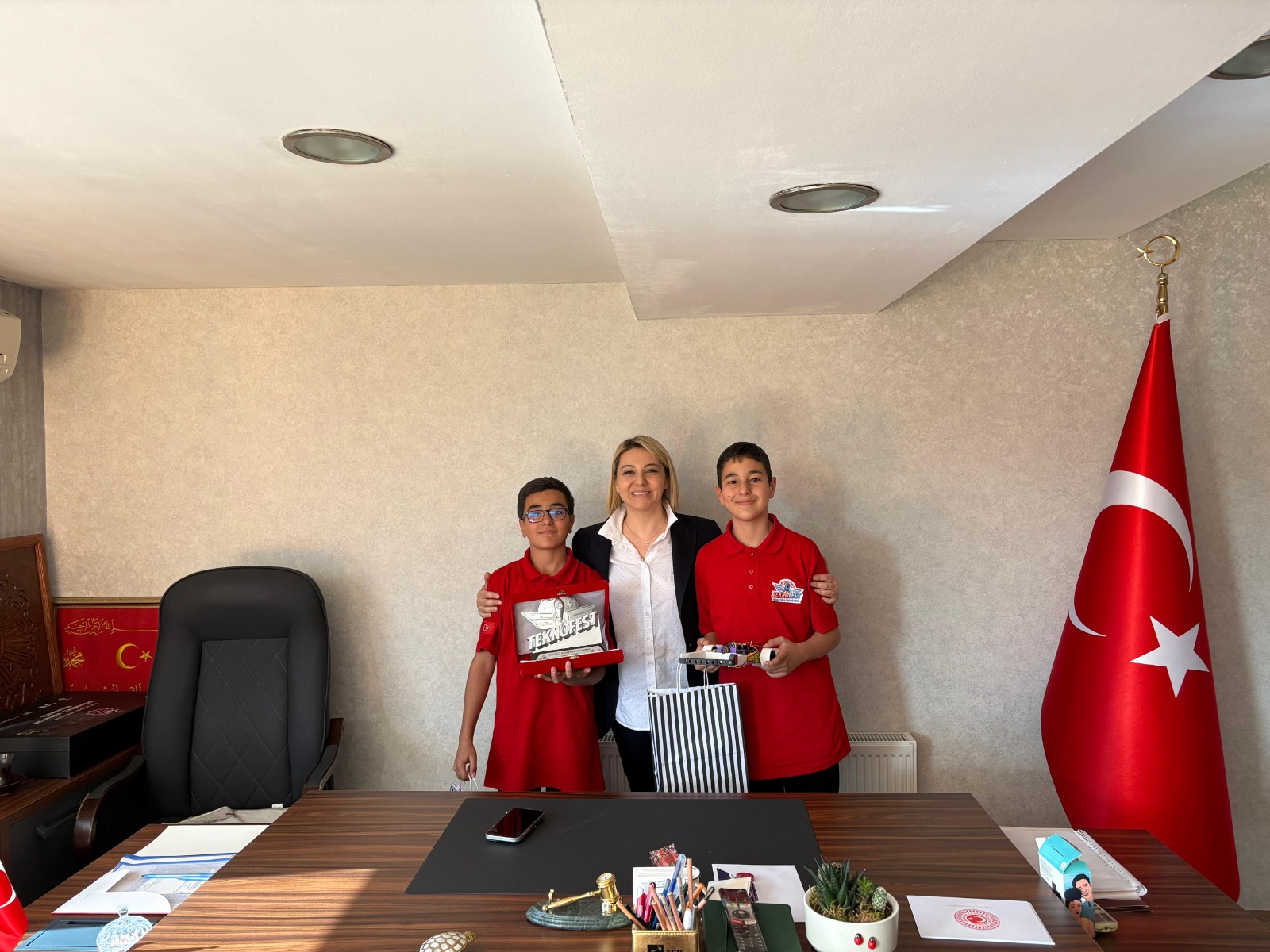 Taşköprü'nün Dünya İkincisi Öğrencileri Milletvekili Ekmekci Ile Buluştu 22