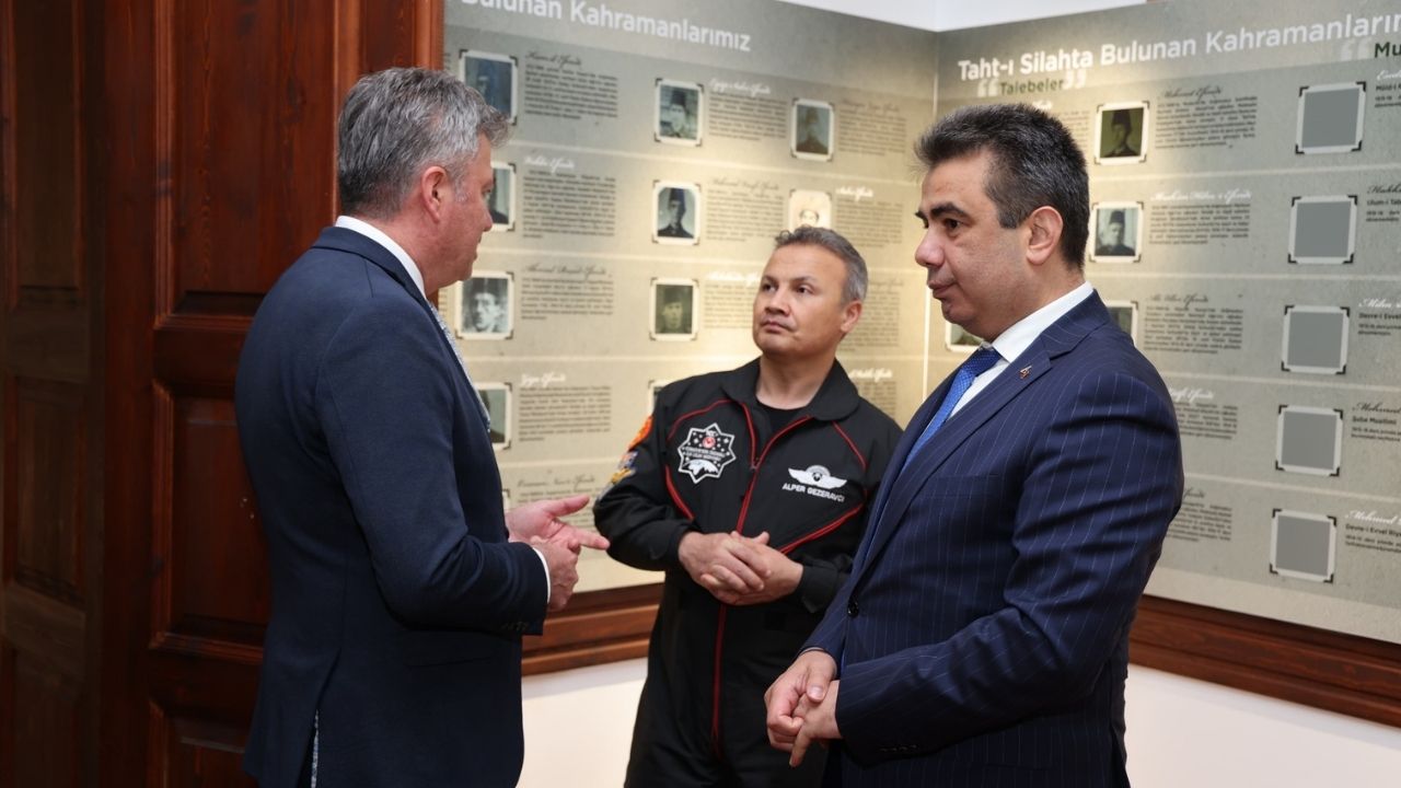 Türkiye'nin İlk Astronotu Gezeravcı Kastamonu’nun Asırlık Lisesinde (2)