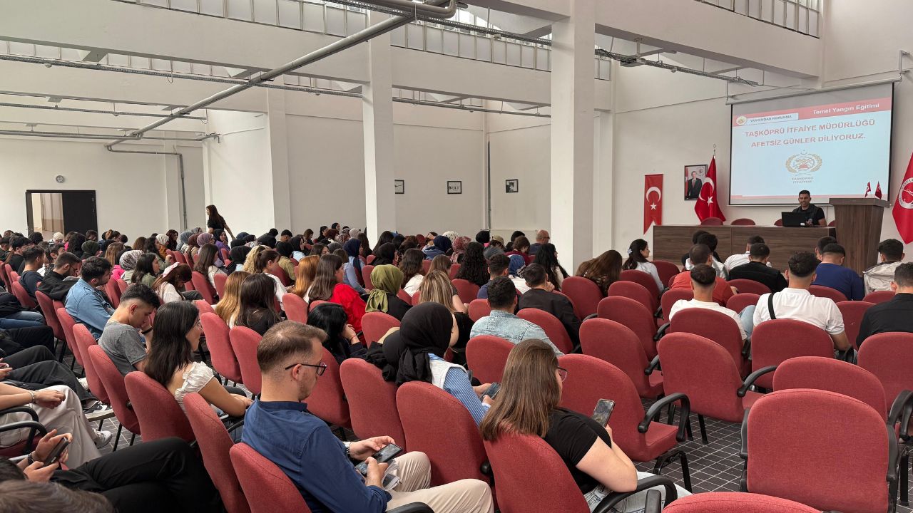 Yangın Tatbikatı Gerçeğini Aratmadı! Taşköprü Myo’da Uygulamalı Eğitim (1)