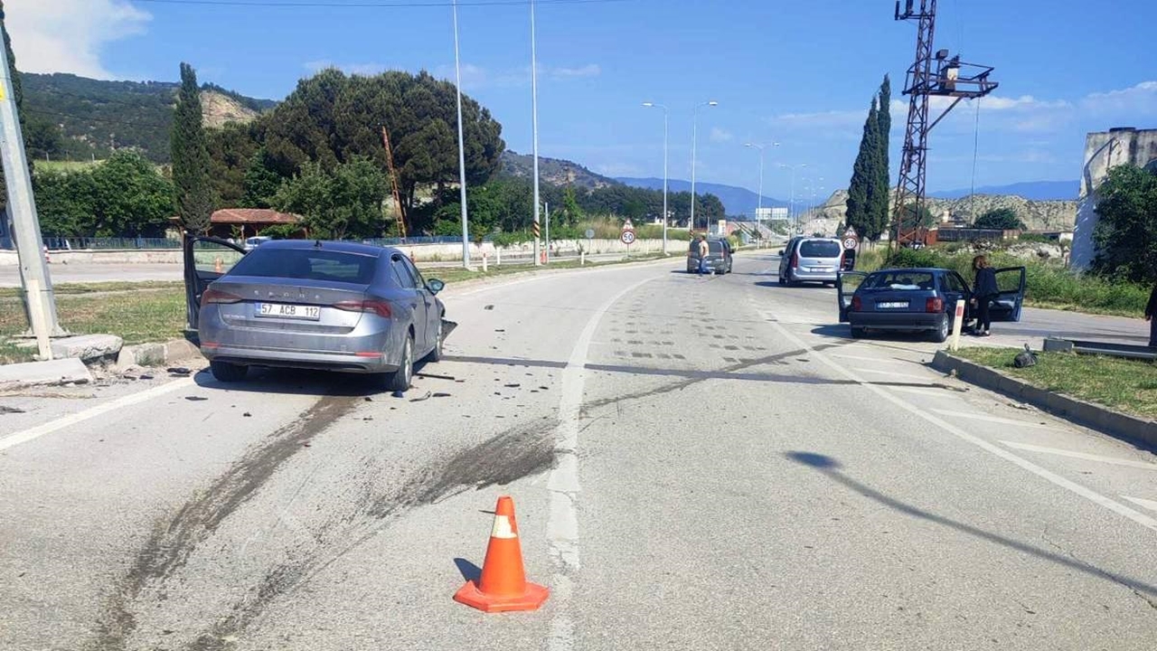 Boyabat Hanönü Yönü Trafik Kazası (4)