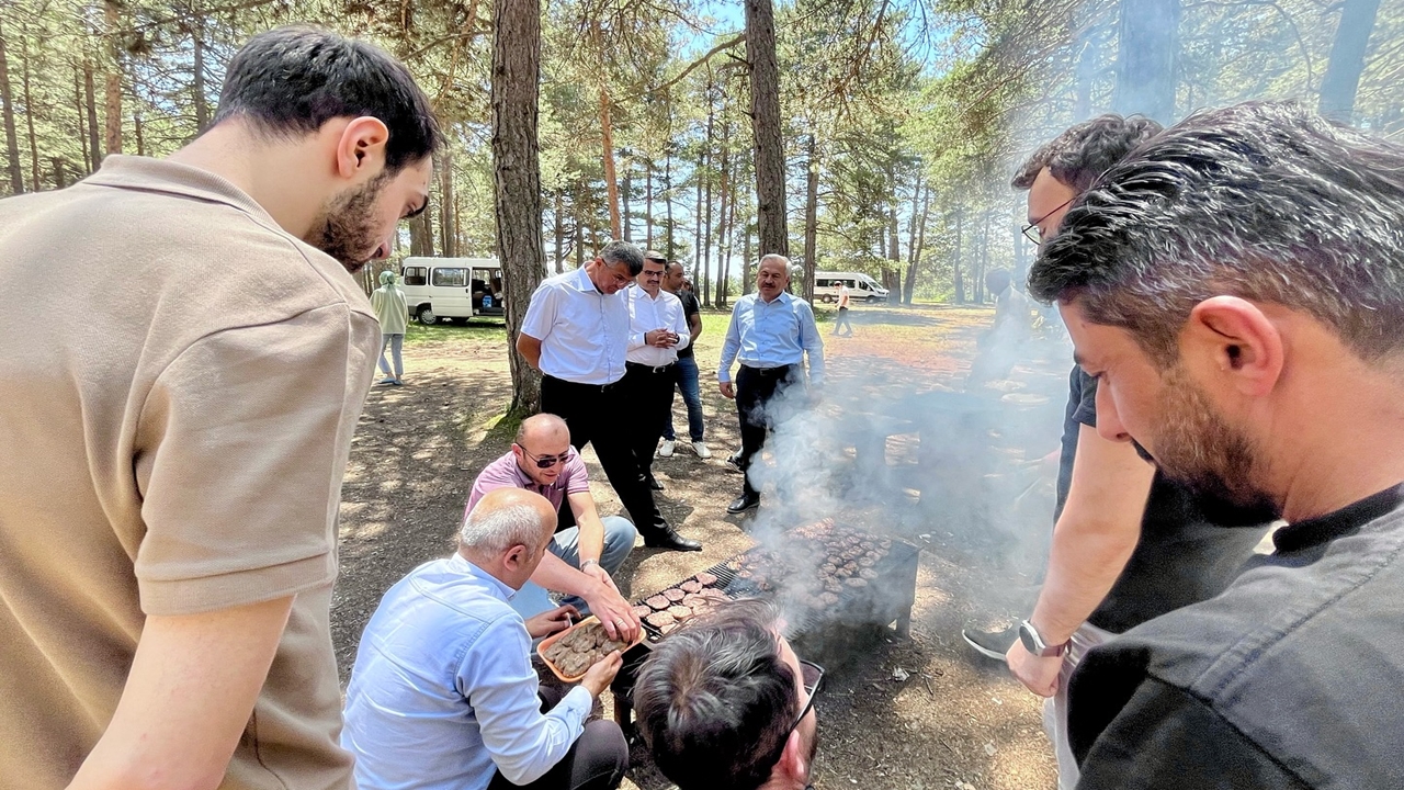 Çocuklar Piknik (1)