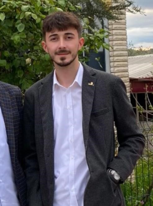 Feci Kaza Otomobiller Çapıştı 1 Kişi Hayatını Kaybetti