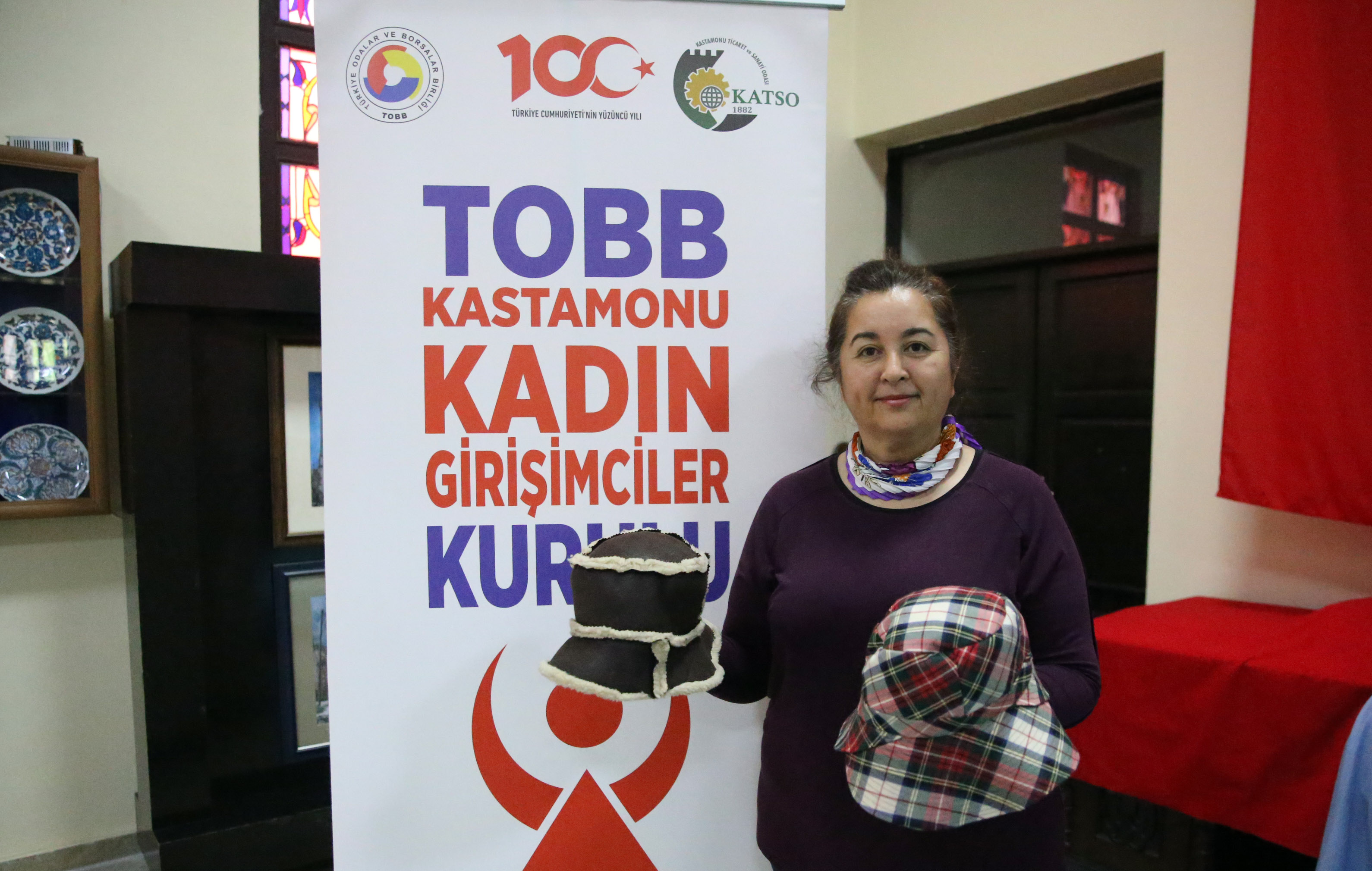 Kadınlar Üretiyor, Kastamonu Şapka Geleneğini Yaşatıyor! 9-3