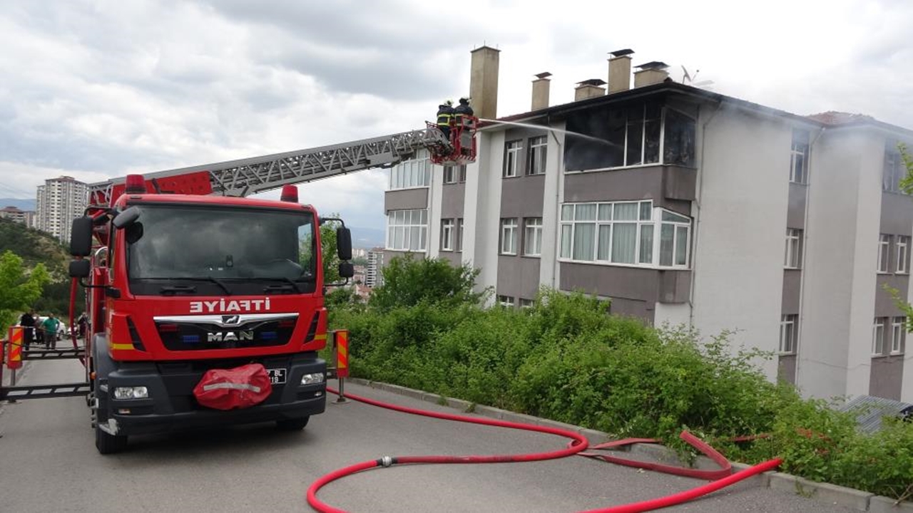Kastamonu Da Çıkan Yangın Söndürüldü (2)