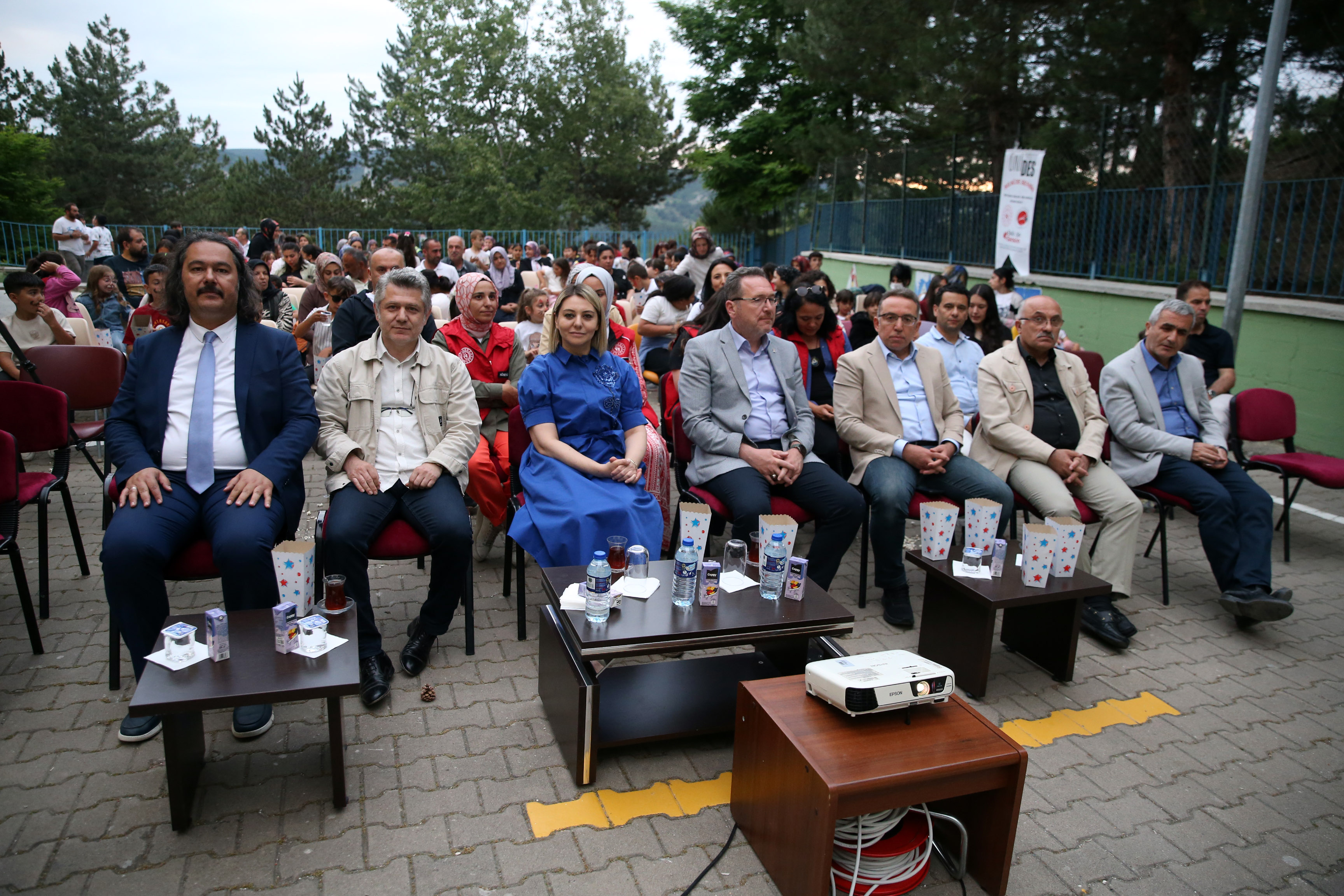 Kastamonu Üniversitesi Öğrencileri Açık Hava Sineması Etkinliği Düzenledi 12