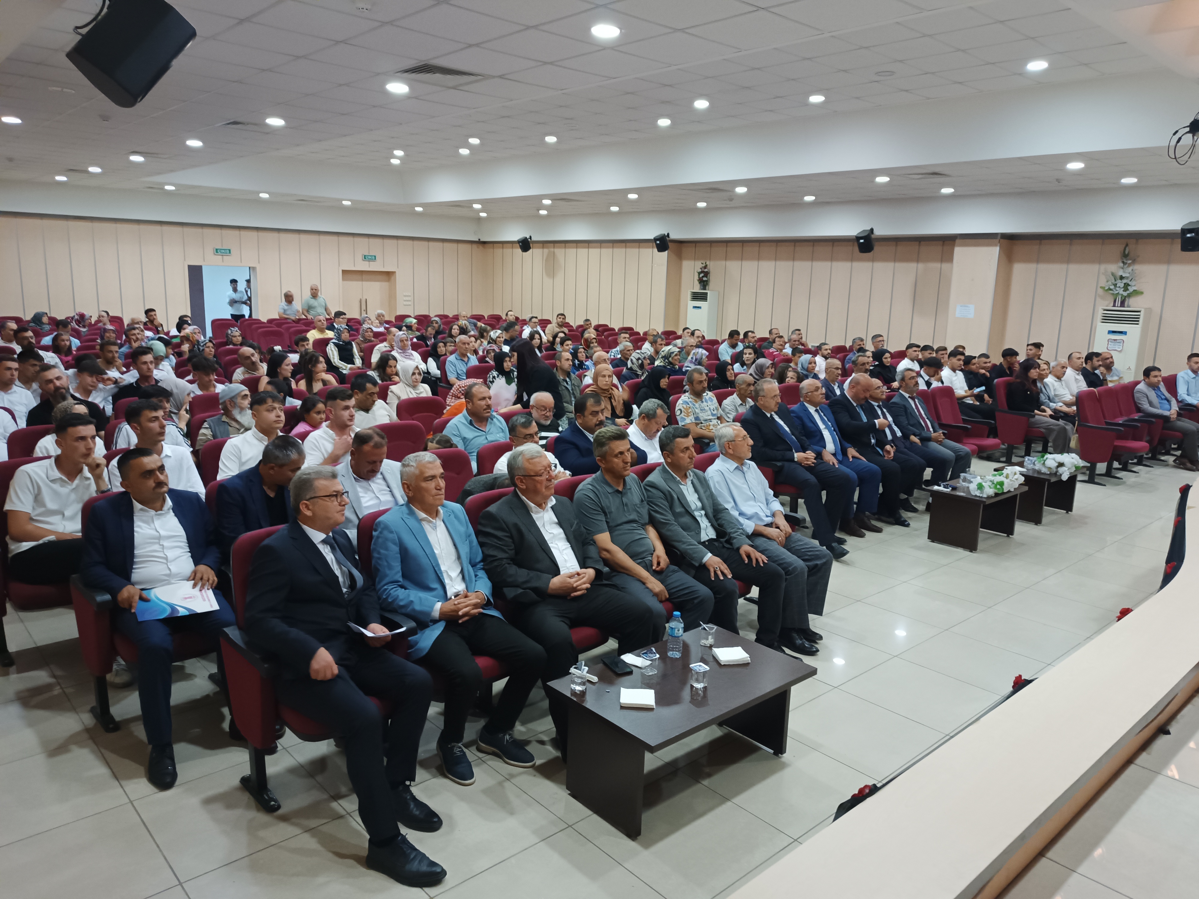 Kastamonu'da 15 Farklı Branştan 28 Öğrenciye Ustalık Belgeleri Verildi 4