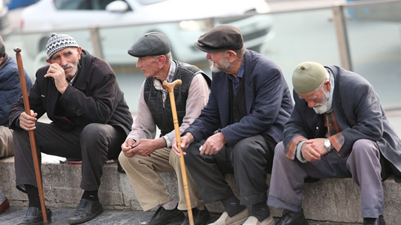 Kastamonu'da Gençlik Bitiyor! Türkiye'nin İlk Şehirlerinden Biri Oldu! 1