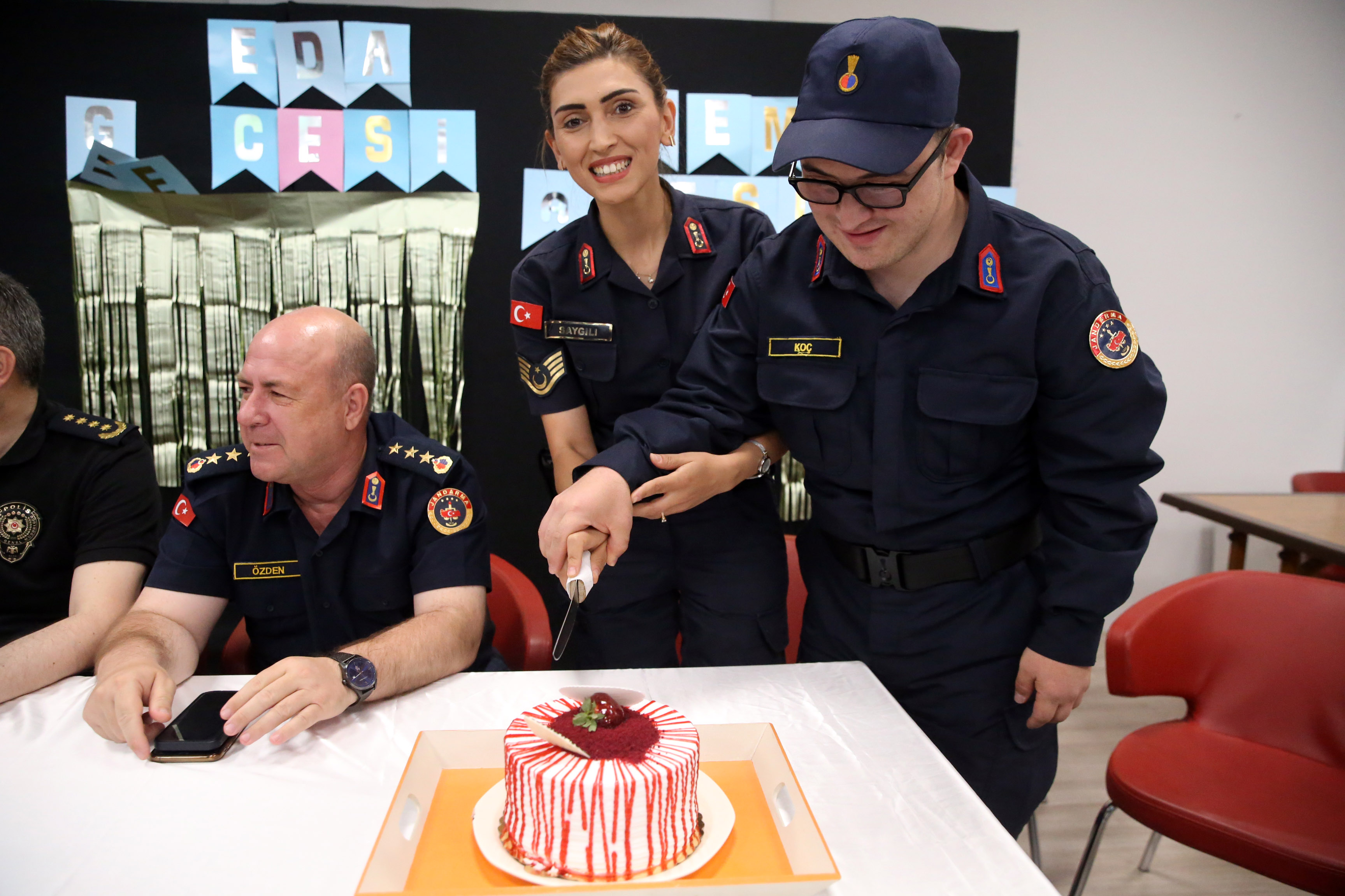 Kastamonu'da Görev Yapıyorlardı Tayini Çıkan Polis Ve Jandarmaya 'Özel' Veda!