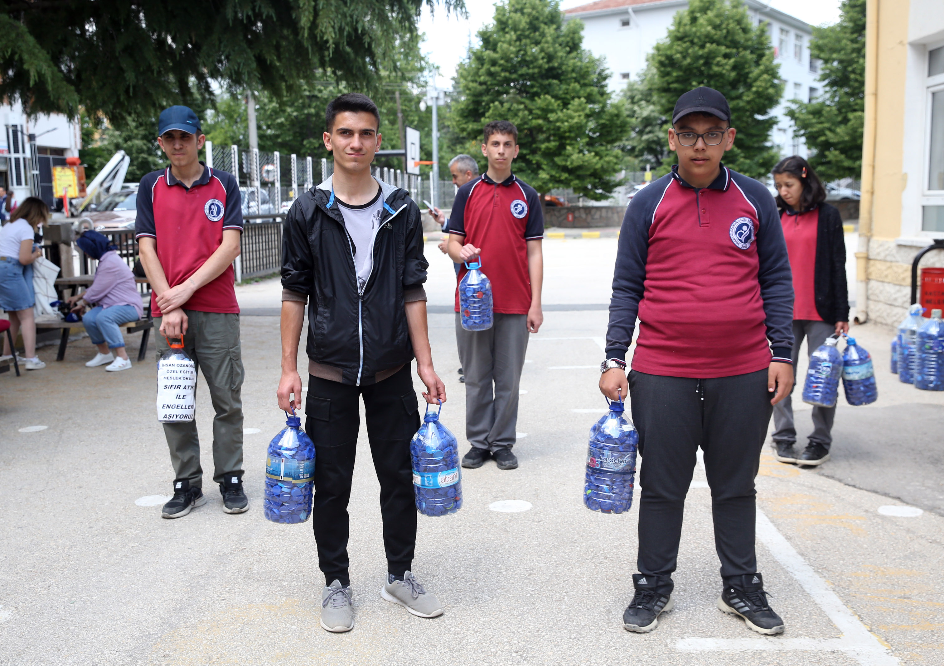 Kastamonu'da Mavi Kapak Kampanyasıyla Özel Bireylere Umut Oldular 3