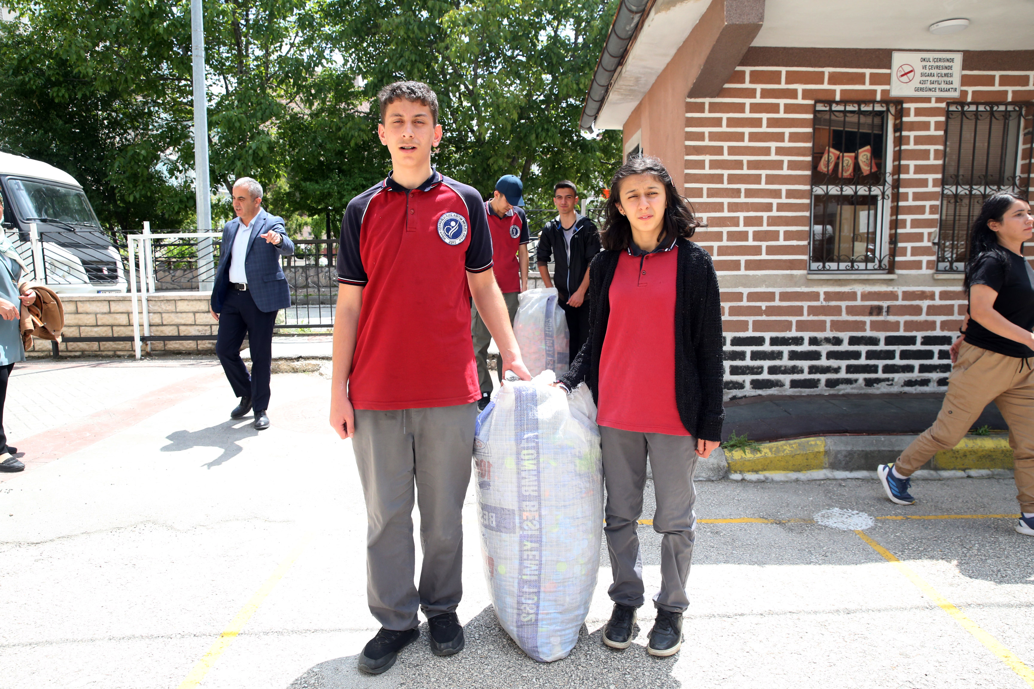 Kastamonu'da Mavi Kapak Kampanyasıyla Özel Bireylere Umut Oldular 8