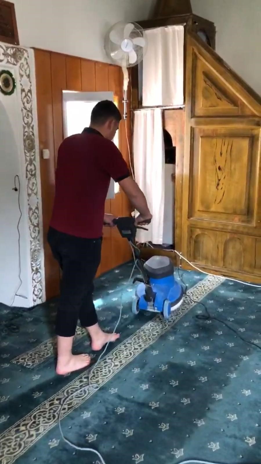 Kastamonu'da Mescidi Bayrama Hazırladılar, Ahşap Oyma Ile Yenilediler! 6