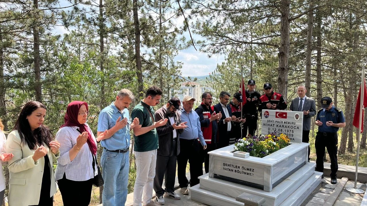 Kastamonu’da Şehit Polis Nihat Karakoca Dualarla Anıldı 1