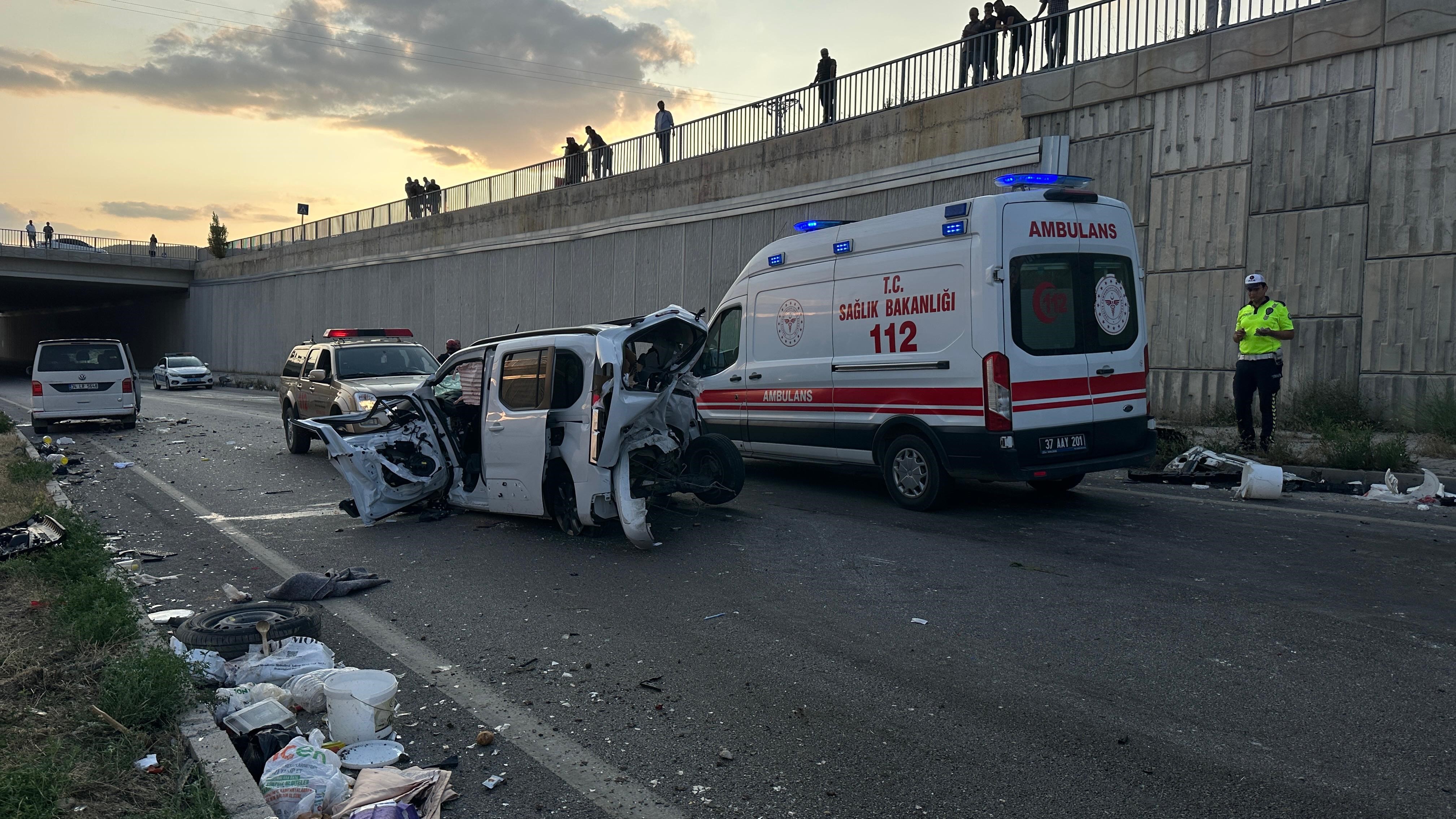 Kastamonu'daki Zincirleme Kazada Detaylar Belli Oldu 4'Ü Çocuk 9 Yaralı! 1