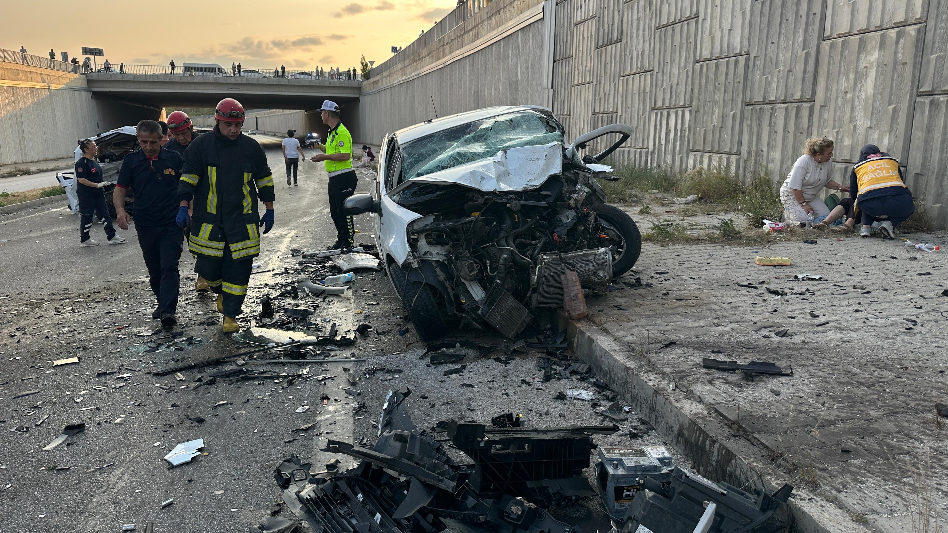 Kastamonu'daki Zincirleme Kazada Detaylar Belli Oldu 4'Ü Çocuk 9 Yaralı! 5