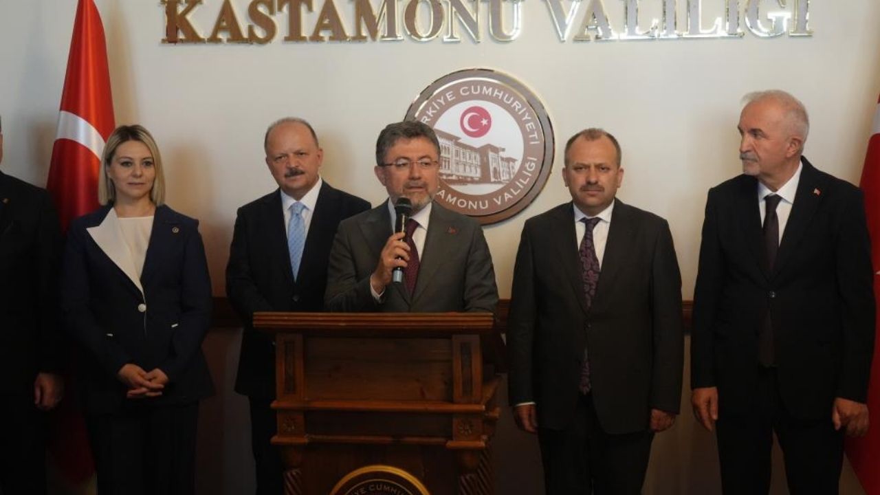 Kastamonu’dan Türkiye’ye Uyarı Bakan Yumaklı’dan Orman Yangınlarına Karşı Duyarlılık Çağrısı (5)