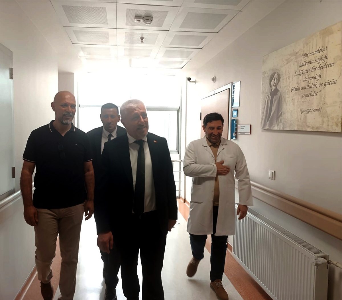 Kastamonu'nun Ilçe Hastanesinde Incelemelerde Bulundu 5