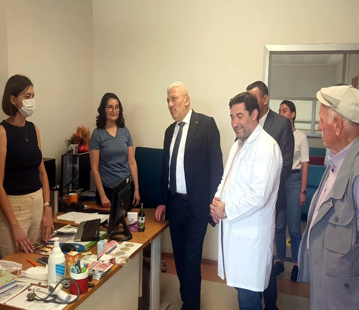 Kastamonu'nun Ilçe Hastanesinde Incelemelerde Bulundu