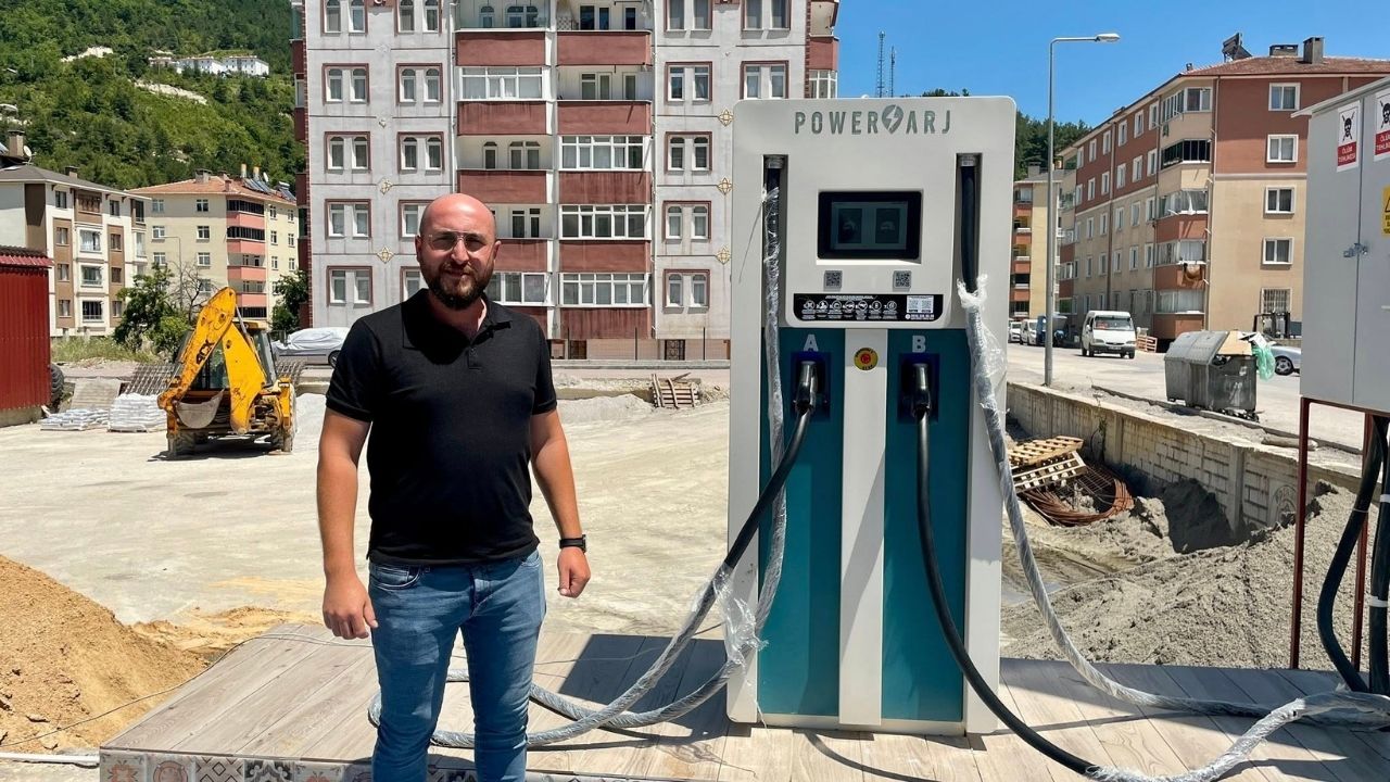 Kastamonu’nun İlçesinde Elektrikli Araç Sahiplerine Kolaylık Hızlı Şarj İstasyonu Hizmete Girdi (1)