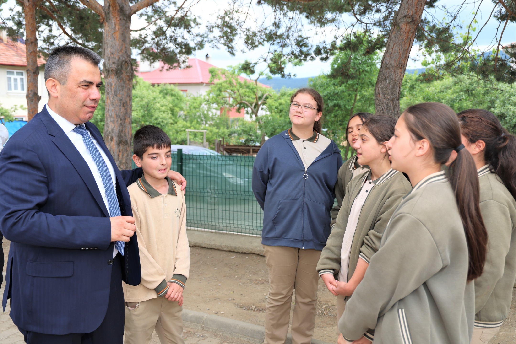 Kastamonu'nun Ilçesinde Öğrencilerle Buluştu 'Bu Yıllar Çok Kıymetli Bir Zaman Dilimidir' 4