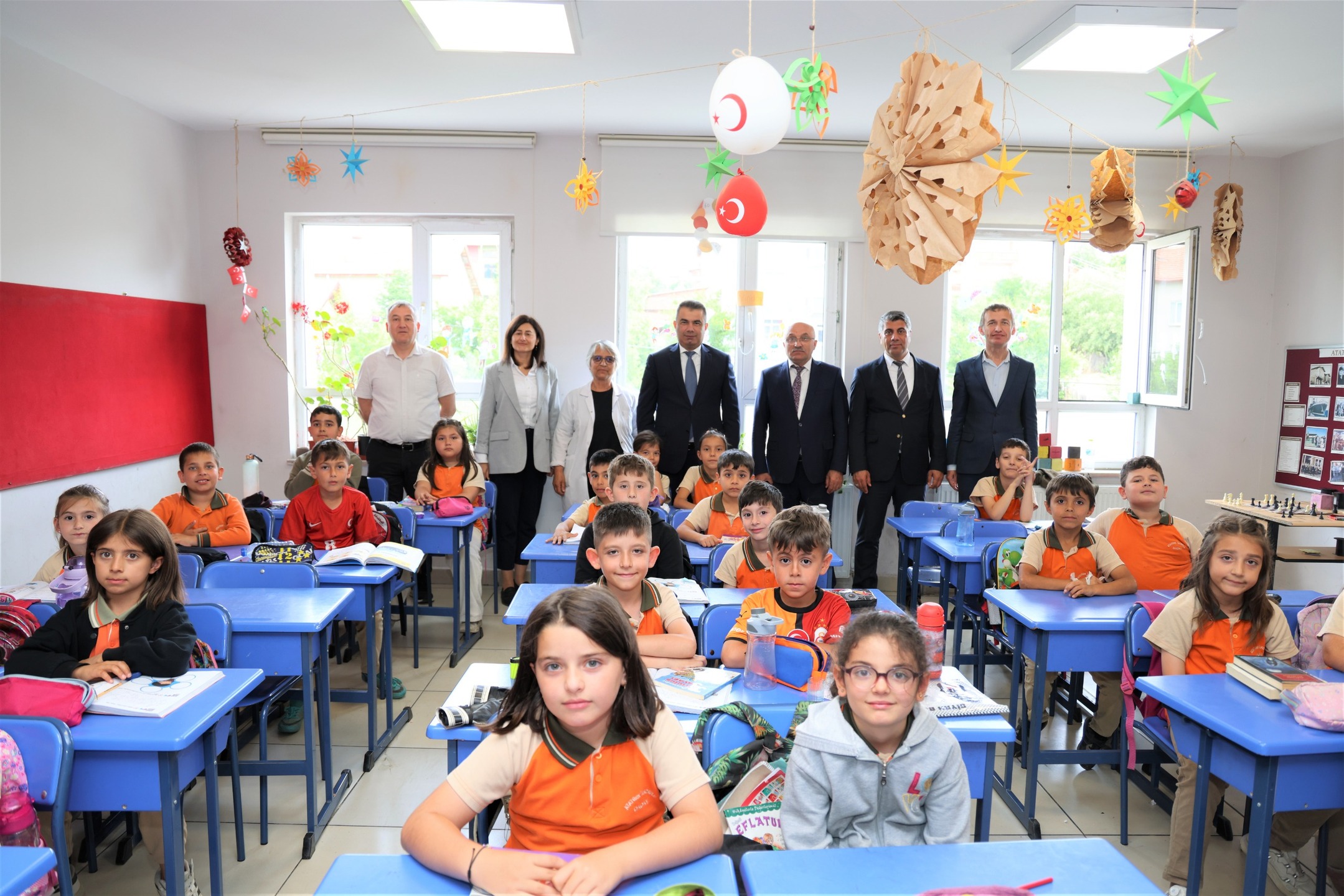 Kastamonu'nun Ilçesinde Öğrencilerle Buluştu 'Bu Yıllar Çok Kıymetli Bir Zaman Dilimidir'