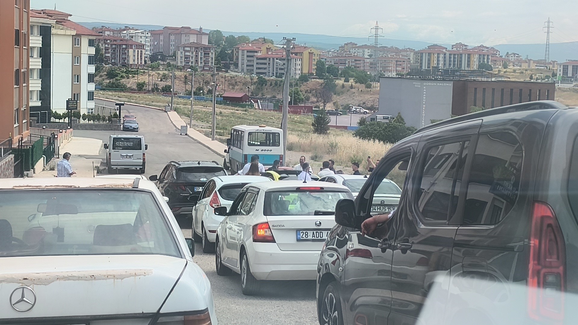 Komşu Ilde Düşüncesizliğin Böylesi! Hem Trafiği Tehlikeye Attılar Hem De Dikkat Dağıttılar 4