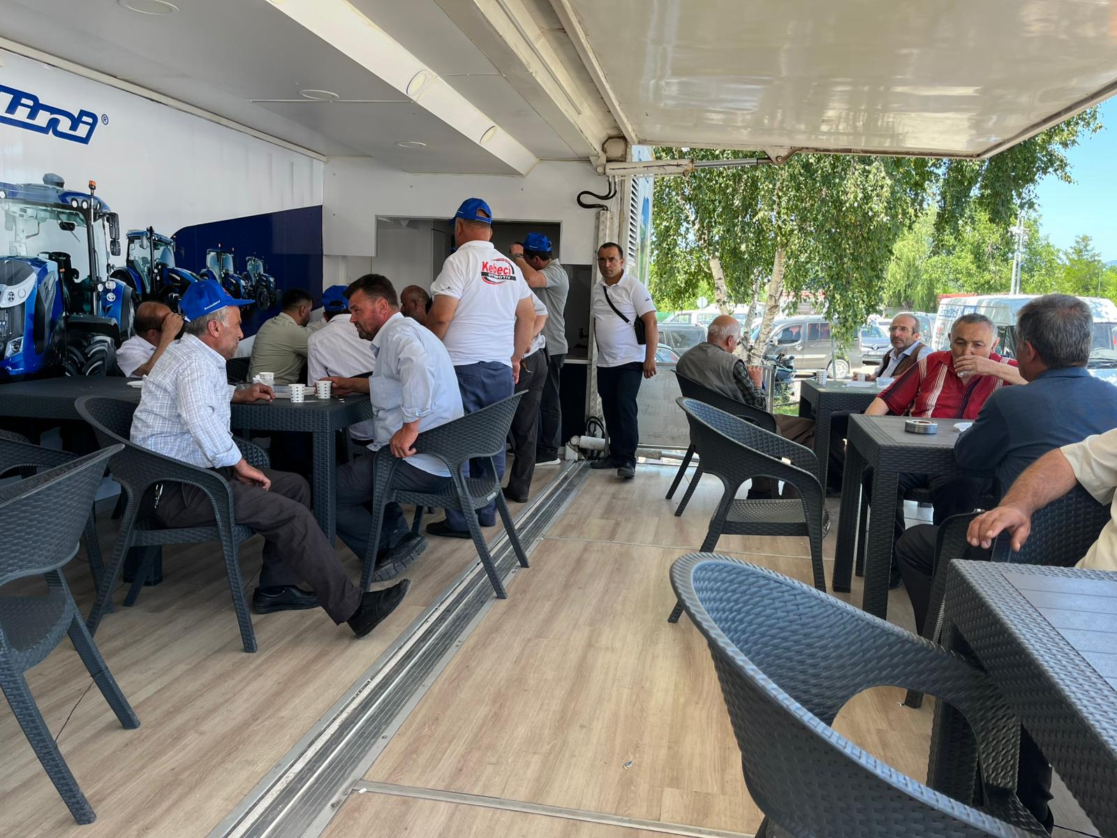 Landini Tanıtım Tir’ı Taşköprü’de Çiftçilerle Buluştu