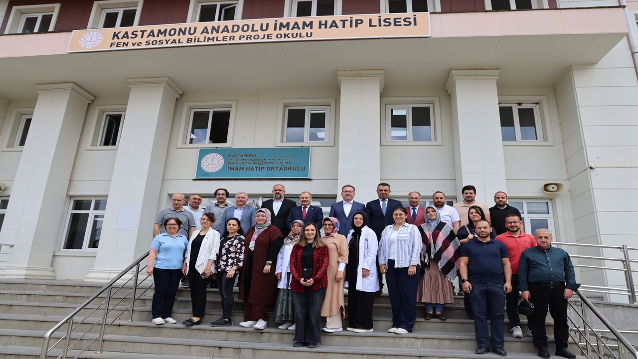 Milletvekili Uluay Robot (2)