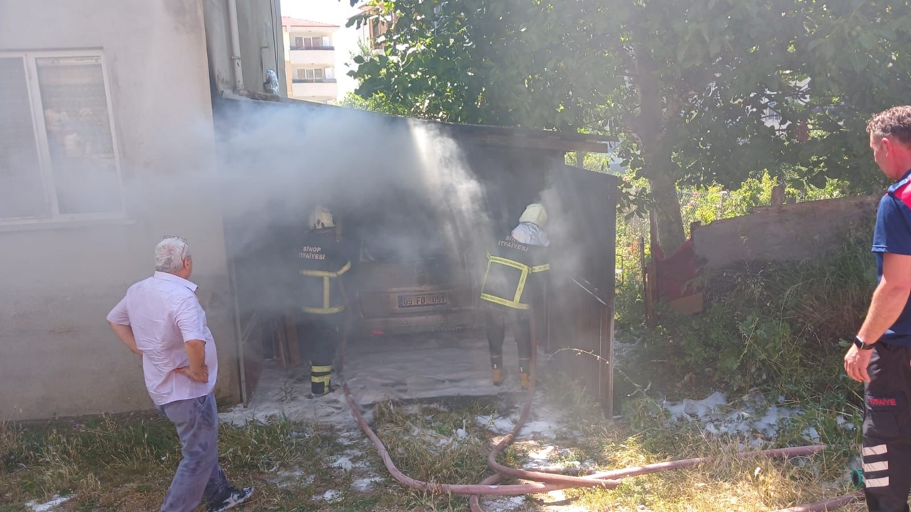 Sinop Otomobil Yandı (2)