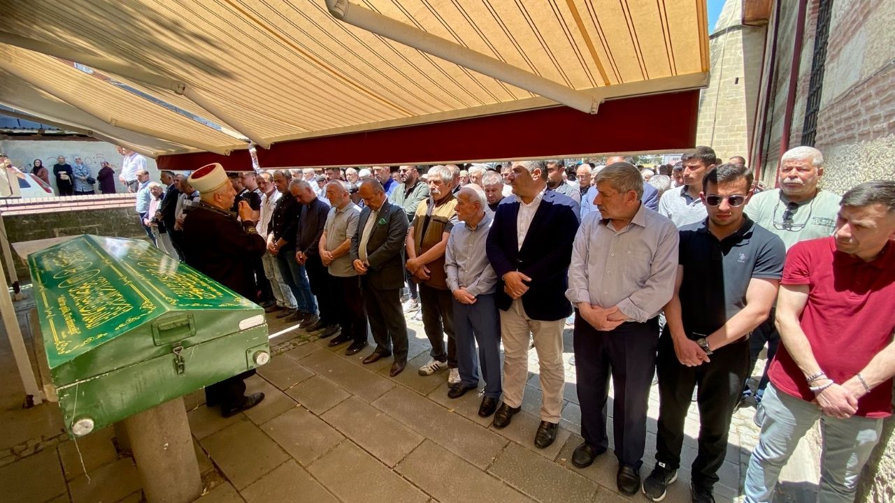 Taşköprü’de Büyük Üzüntü Bilal Yüksel Toprağa Verildi (4)