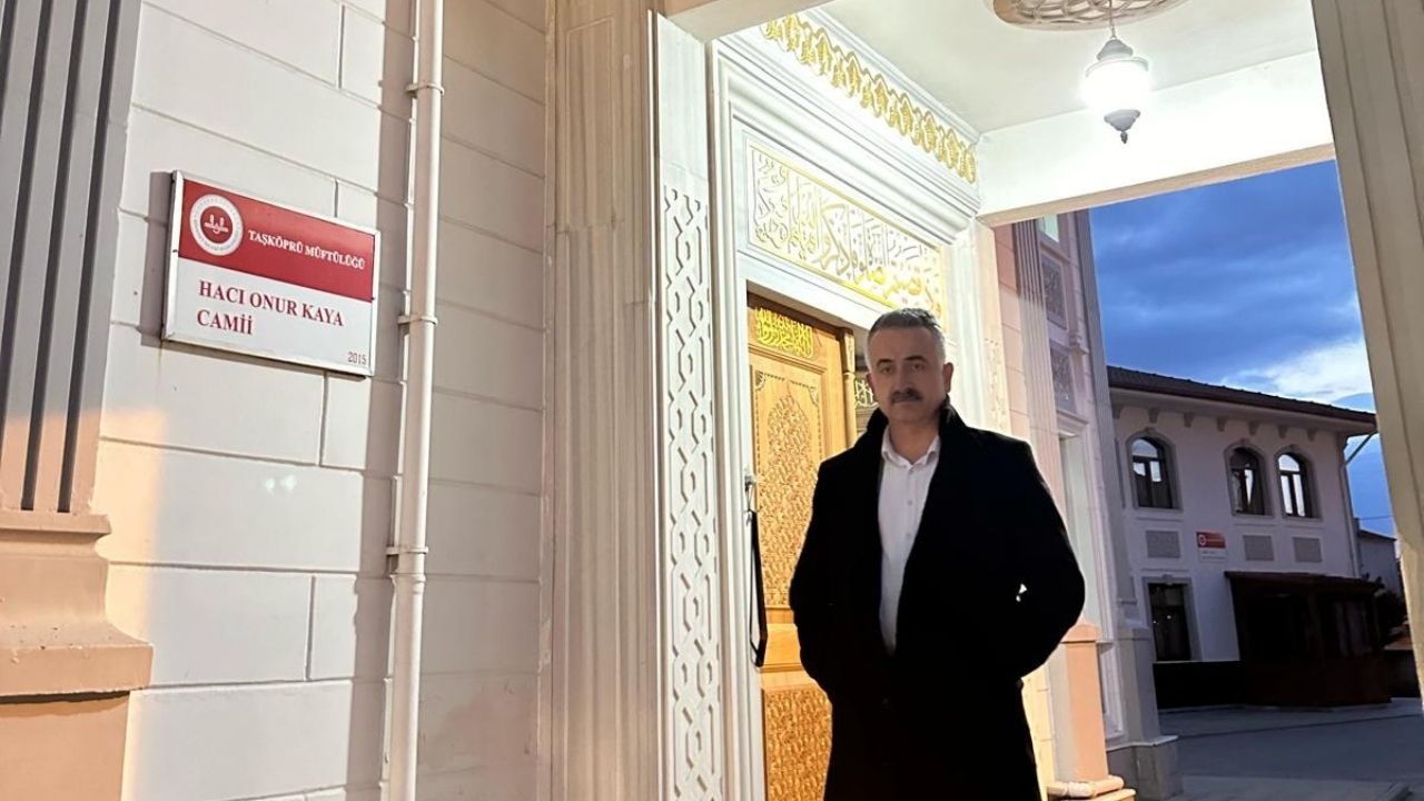 Taşköprü’de Dualar Yükseliyor Bayramın 3. Günü Mevlid Var! (2)