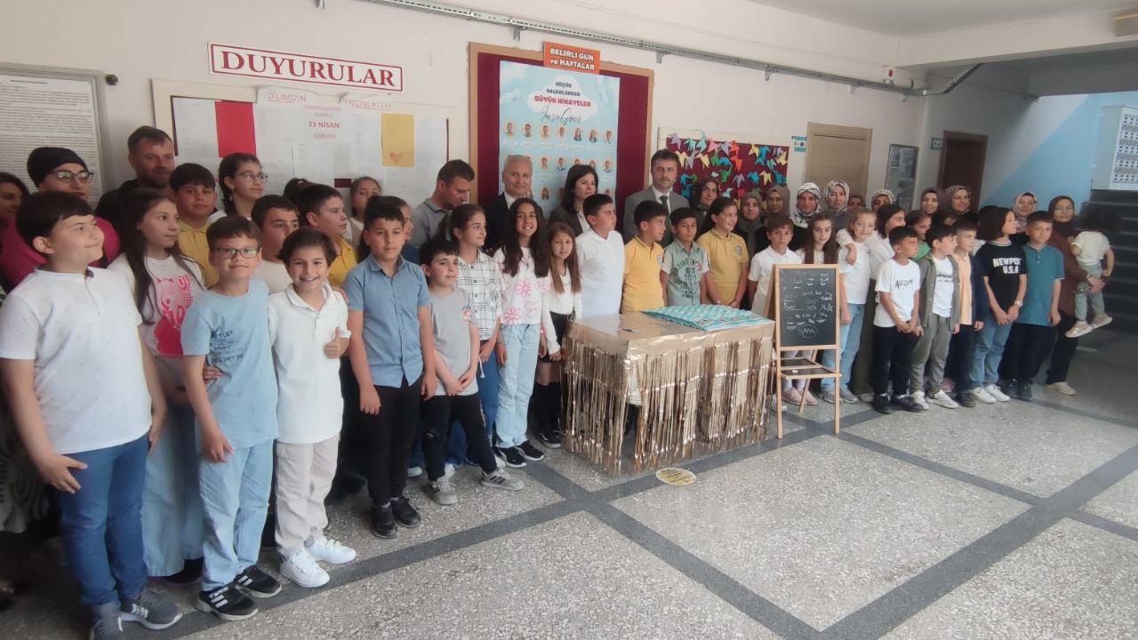 Taşköprü’de Minik Kalemler İlk Kitaplarını İmzalarıyla Taçlandırdılar (3)