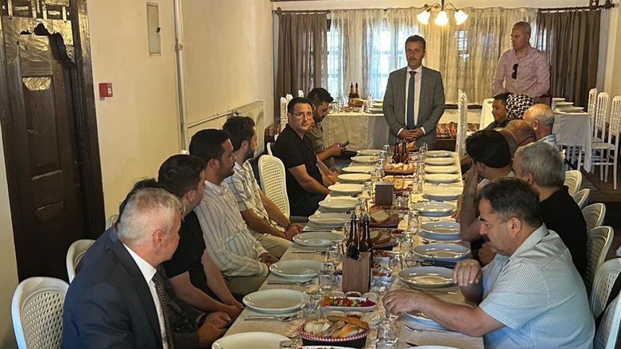 Taşköprü’de Okul Müdürlerine Veda Yemeği Düzenlendi (4)