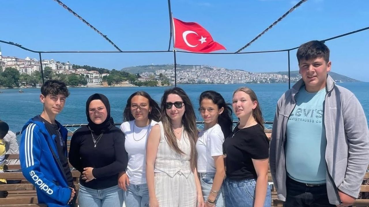 Taşköprülü Öğrenciler Sinop’un Doğal Ve Tarihi Güzelliklerini Keşfetti (3)