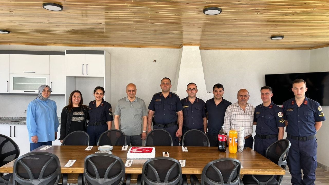 Tosya’da Alp Çanta’dan Jandarma’ya 186. Yıl Kutlaması (2)
