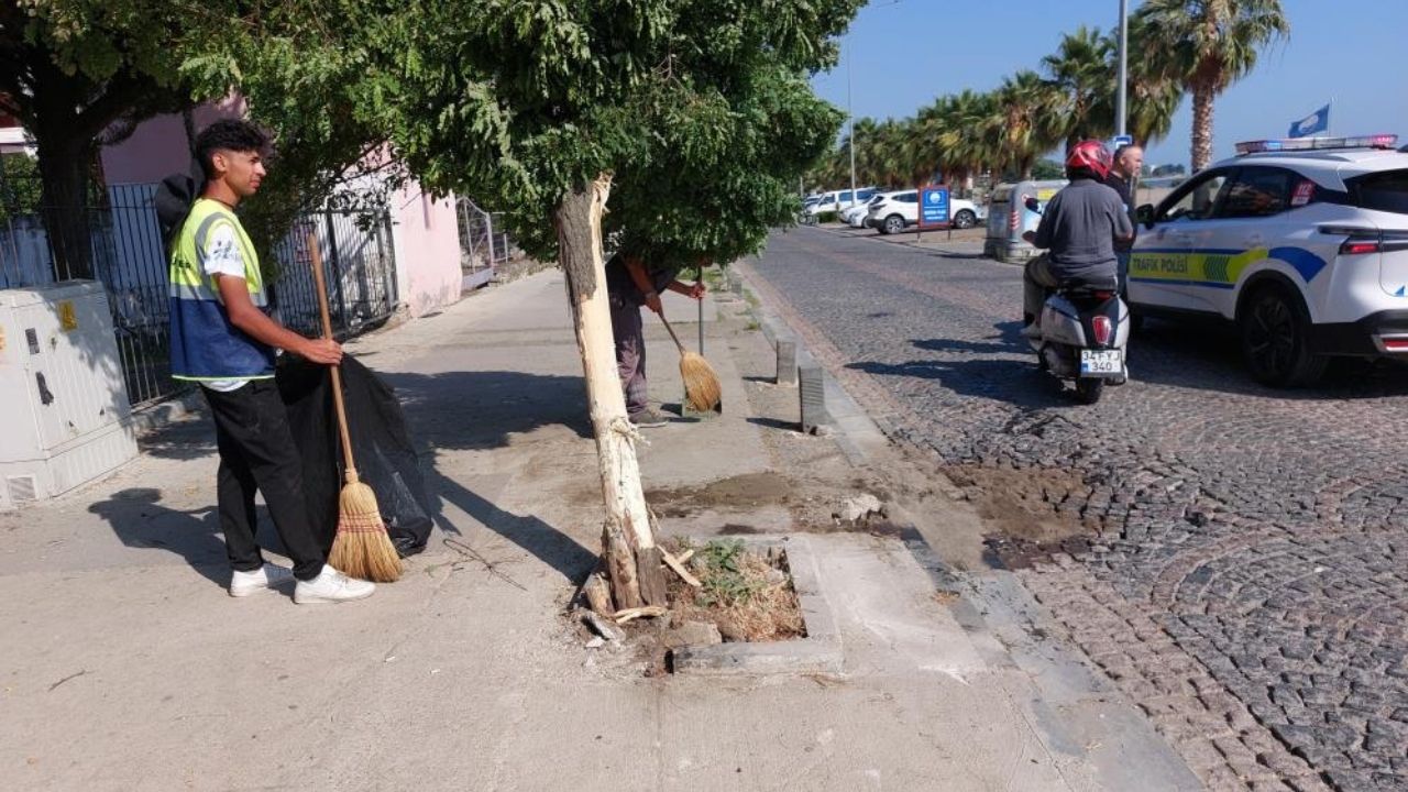 Alkollü Sürücü Dehşeti Önce Araca, Sonra Ağaca Çarptı (1)