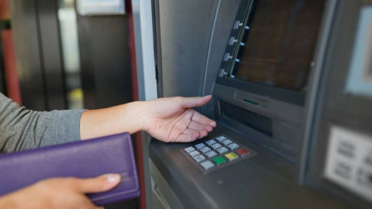 Atm’den Para Çekmek Için Yeni Dönem Artık Zorunlu Oluyor