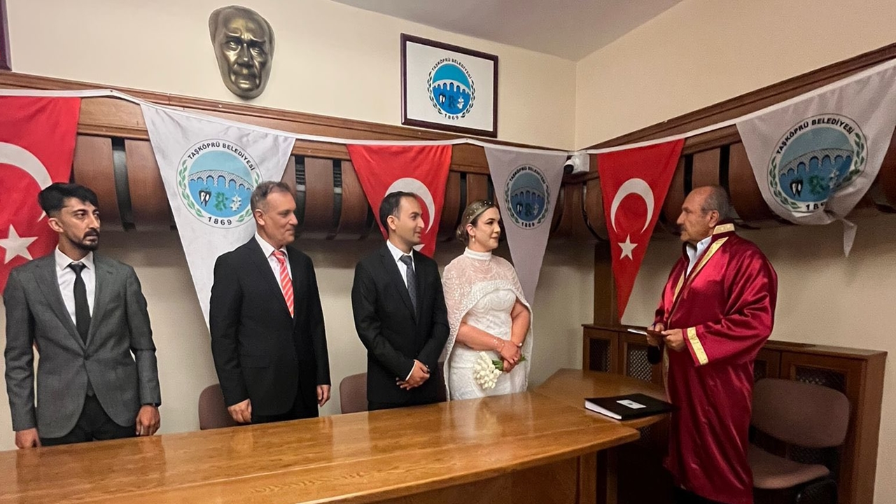 Başkan Evlilik Nikah (2)