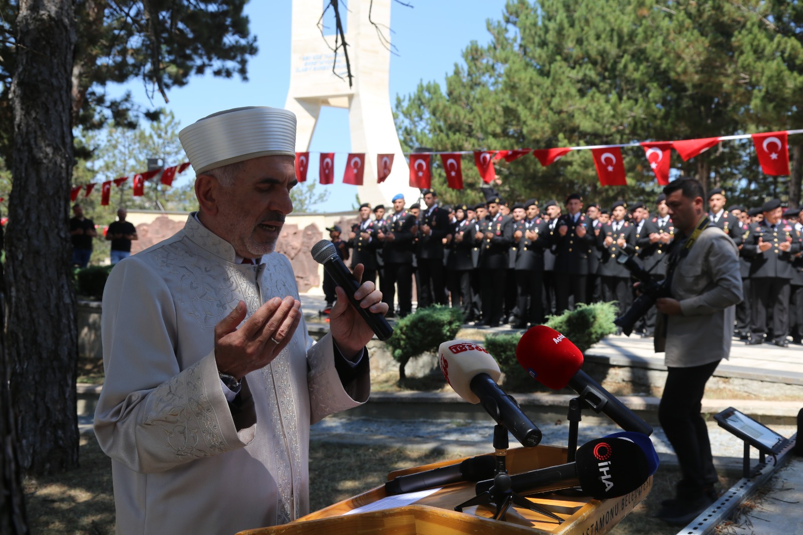 Demokrasi Ve Milli Birlik Günü'nde Kastamonu'da Şehitler Dualarla Anıldı 5