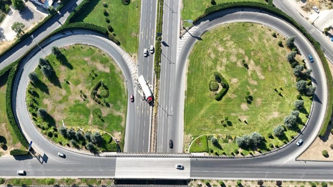 Düzce Saman Yüklü Tır (6)