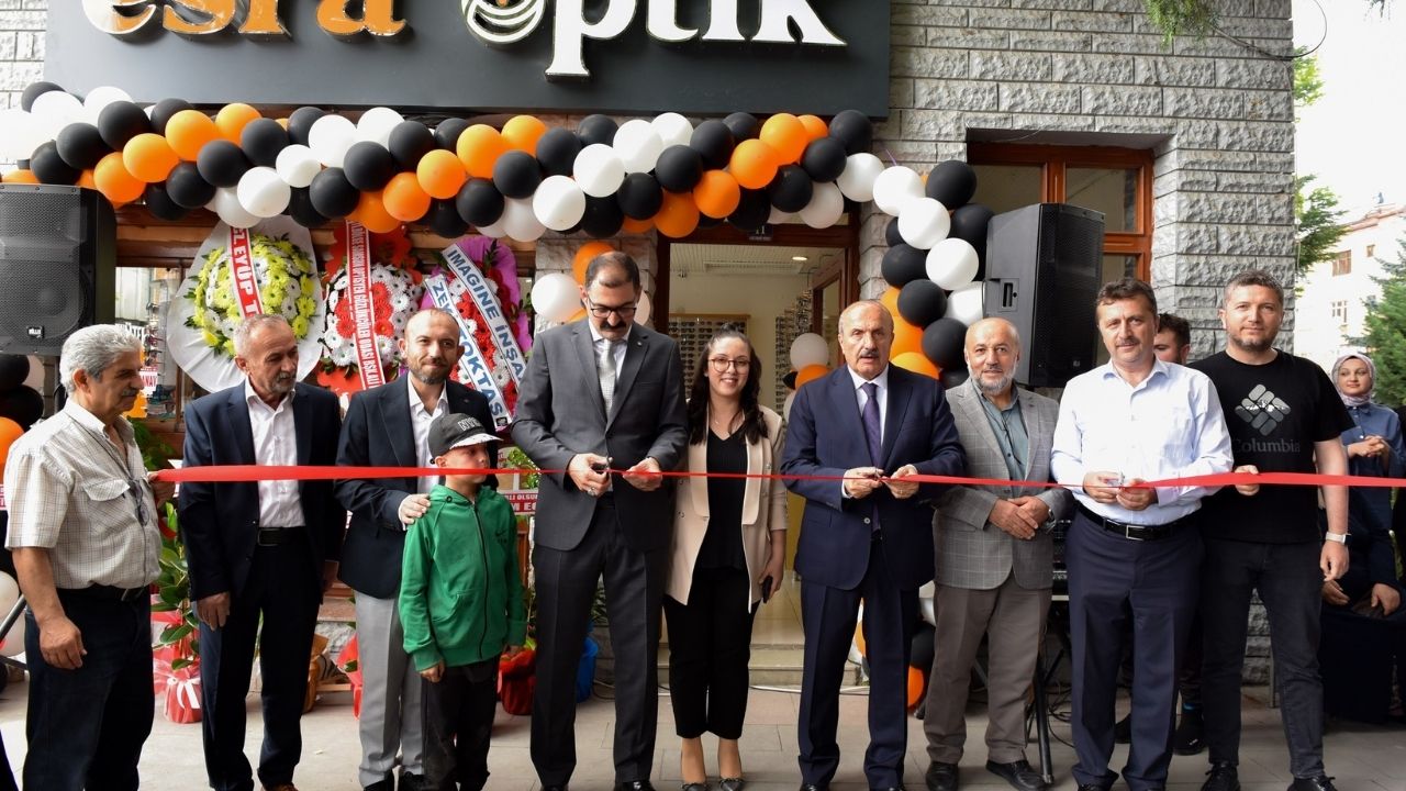 Esra Optik Taşköprü’de Hizmete Girdi (1)
