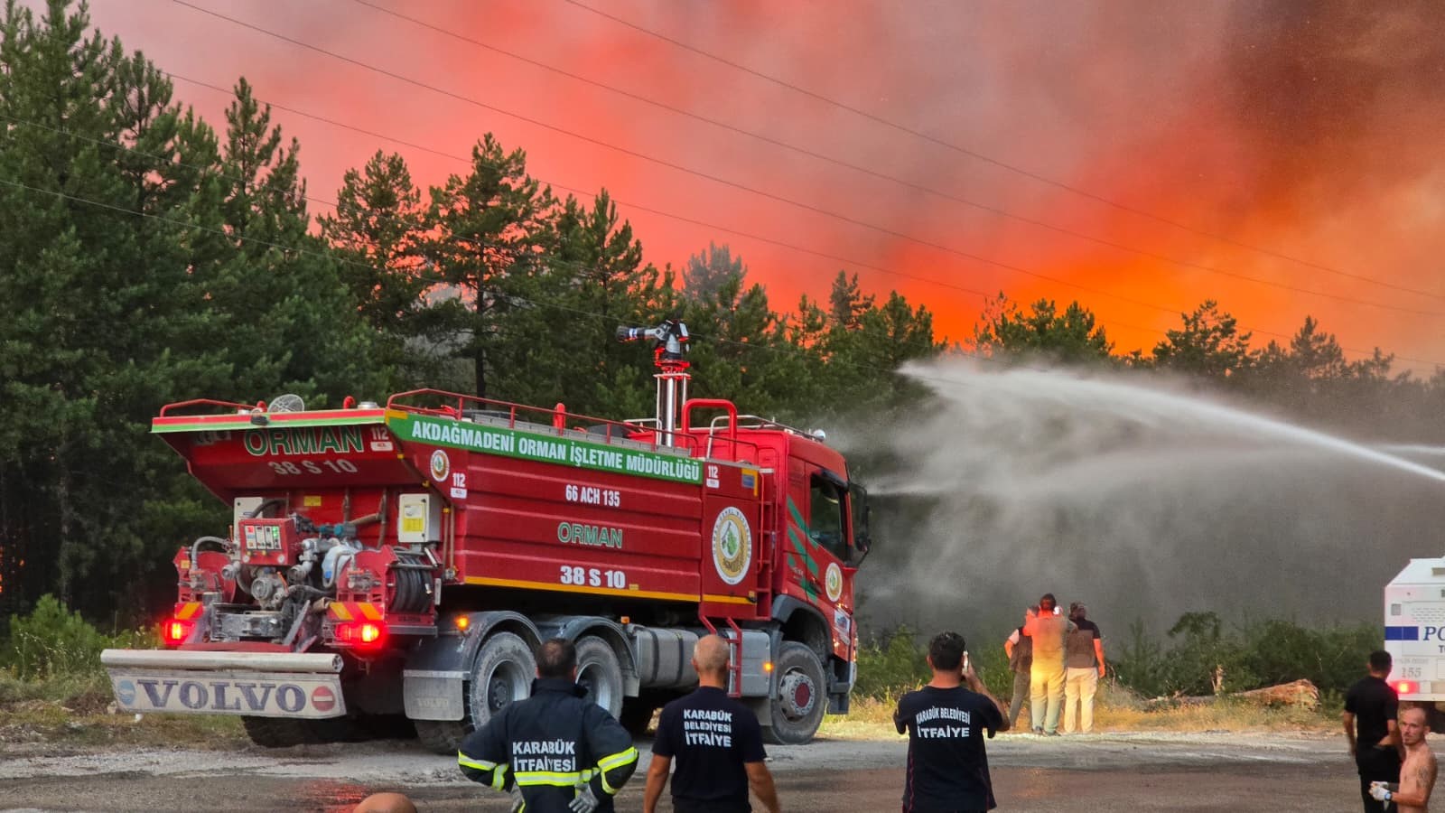 Feci Orman Yangınına 116 Araçla Müdahale Ediliyor! 20