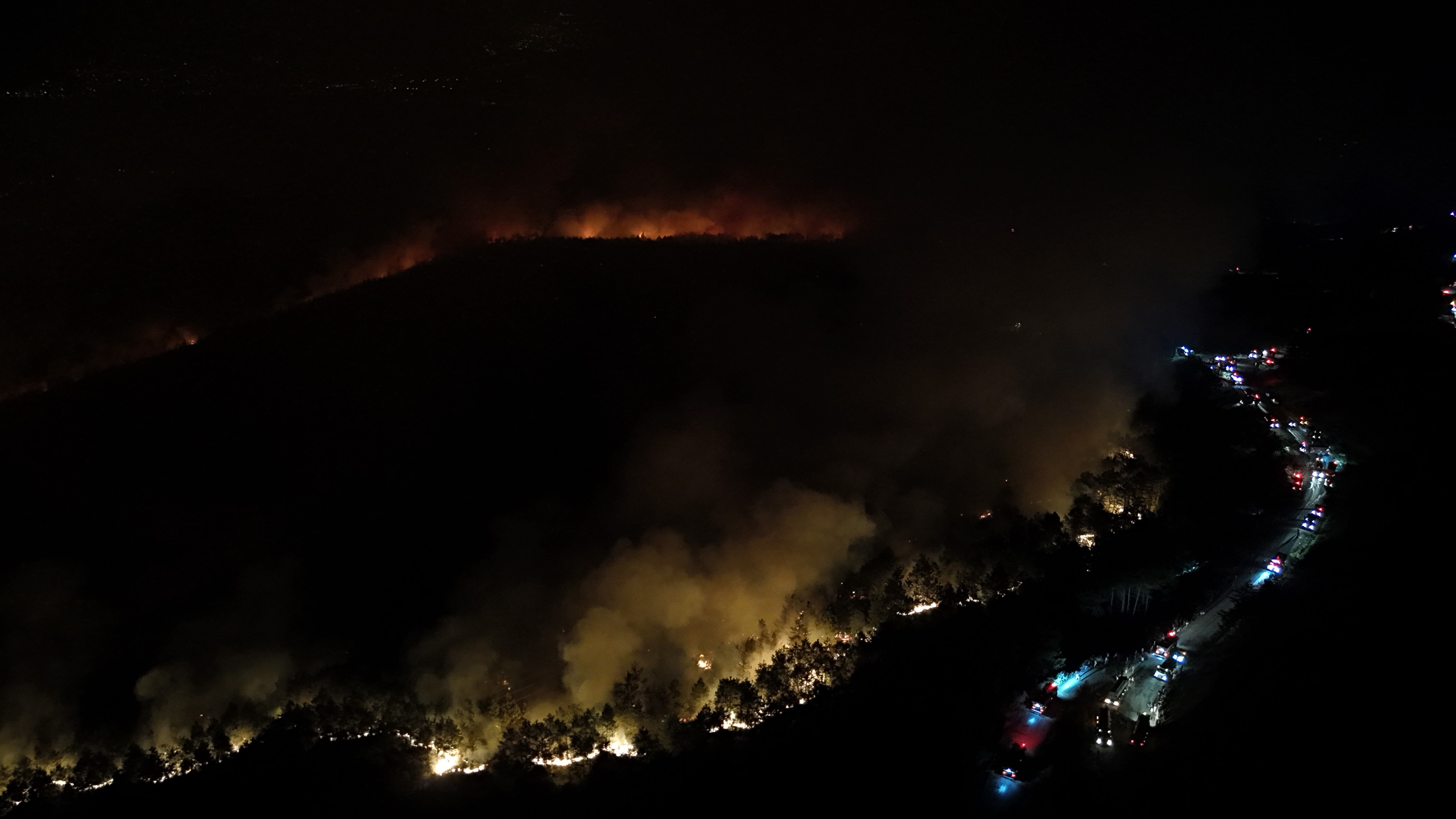 Feci Orman Yangınına 116 Araçla Müdahale Ediliyor! 8