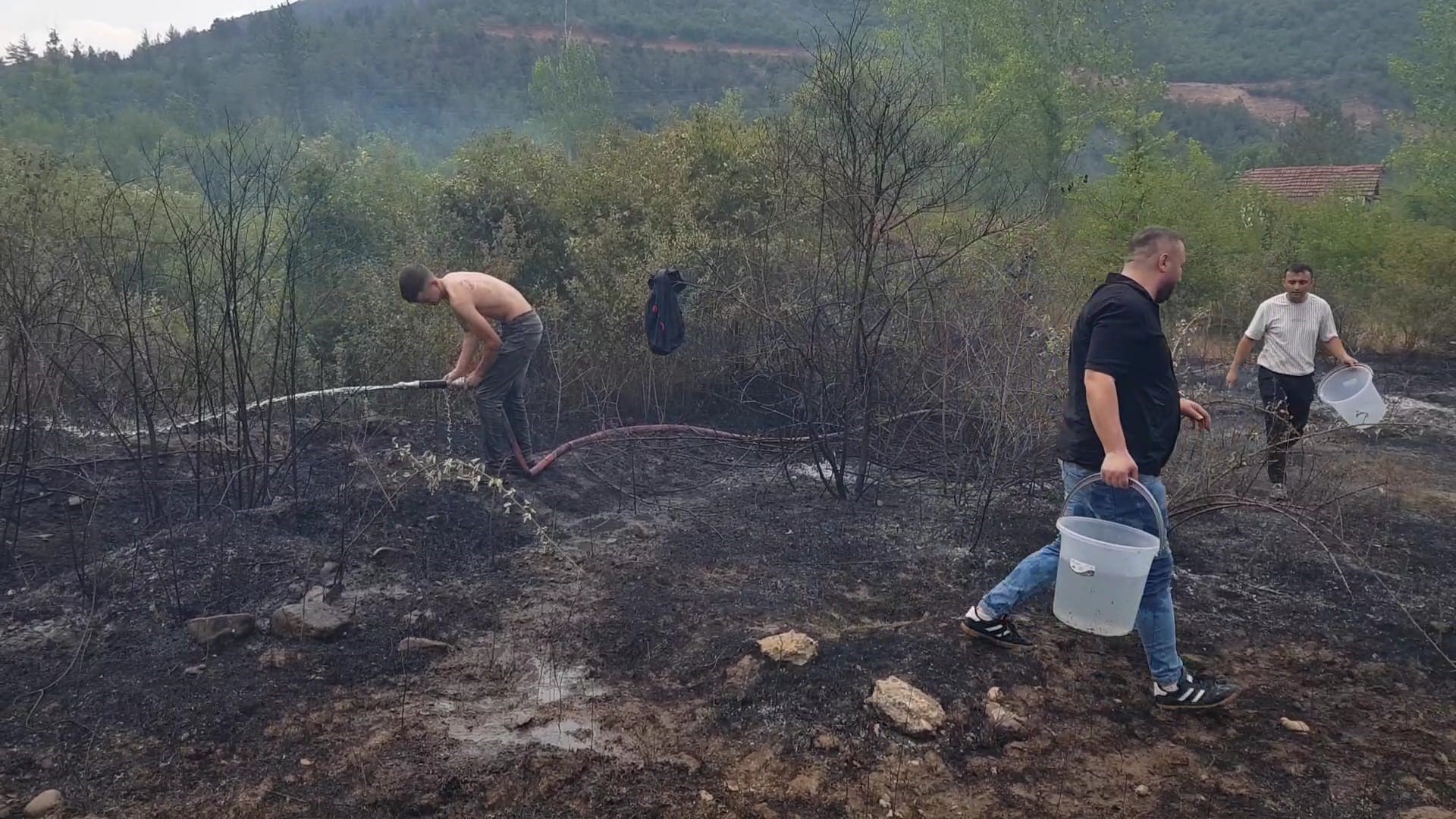Feci Orman Yangınında 3 Hektarlık Alan Zarar Gördü 2